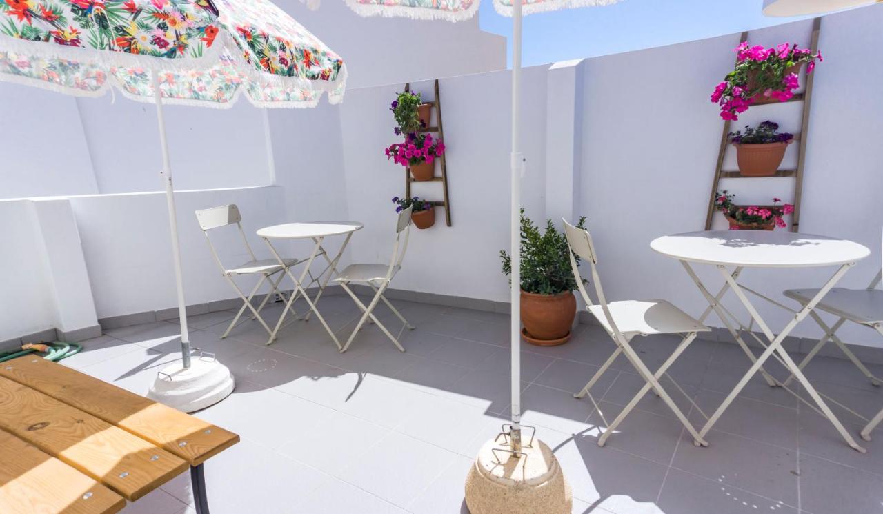 Lalitana Townhouse Hotel Лагос Екстериор снимка