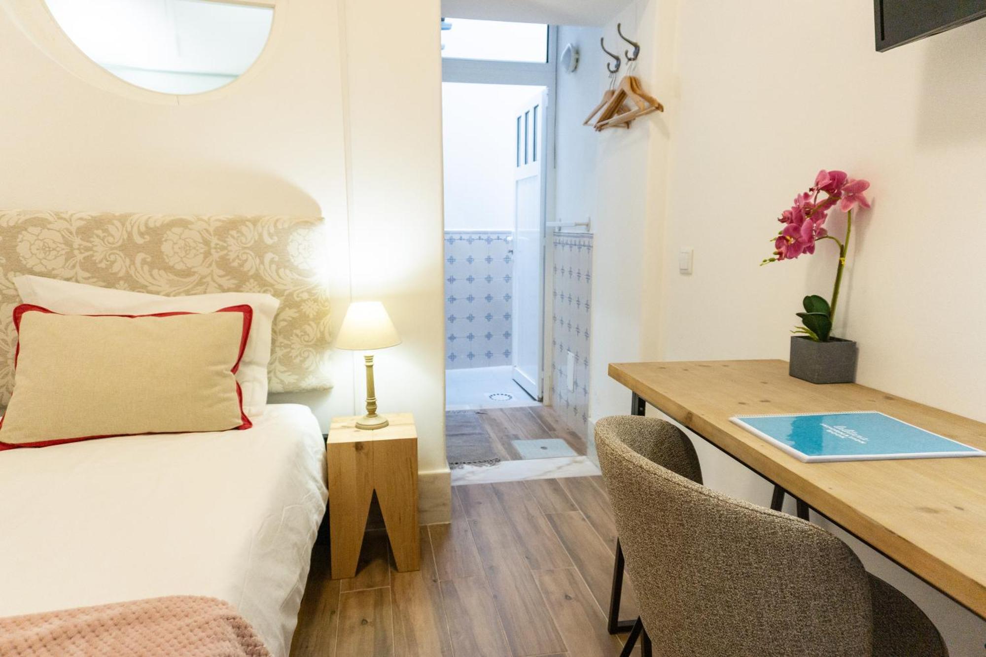 Lalitana Townhouse Hotel Лагос Стая снимка